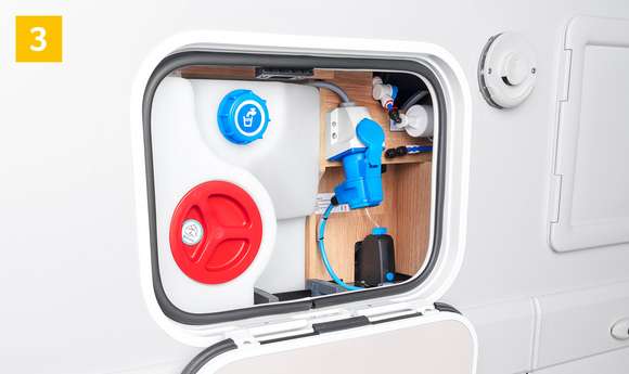 Zentrale ServiceBox & Wasserfilter in den teilintegrierten Reisemobilen von KNAUS