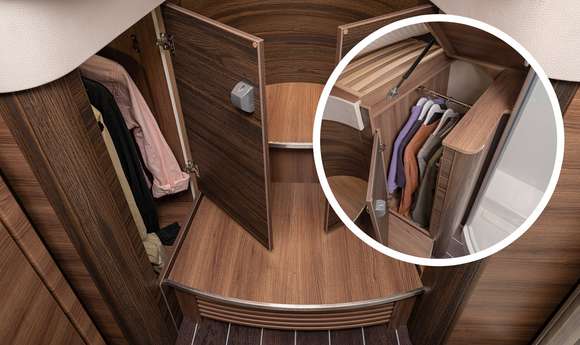 KNAUS SUN I 700 LEG Interieur mit Kleiderschrank unter den Einzelbetten