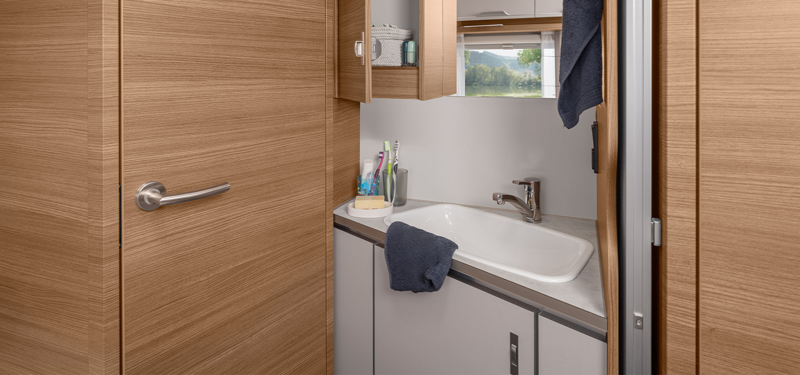 Variante für Grundrisse mit französischem Bett in den Wohnwagen von KNAUS